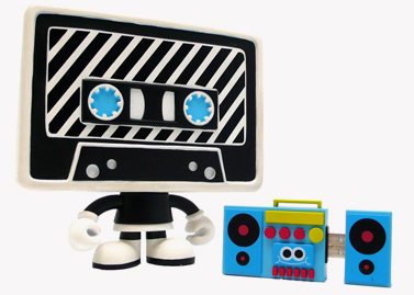 Auto + USBoombox Vinyl Toy
