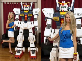 7 Foot Tall Papercraft Gundam Mecha Robot