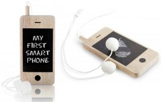 i-Woody: Wooden Chalkboard Screen Smartphone for Kids