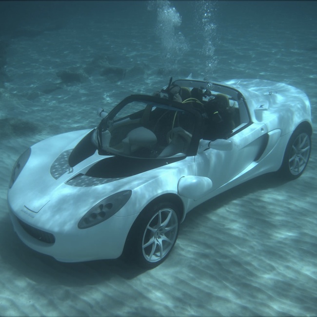 submarine sports car
