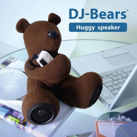 Plush Bear Speakers Give Your iPod a Hug