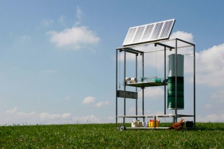 Solar Powered Sculpture Creates Itself
