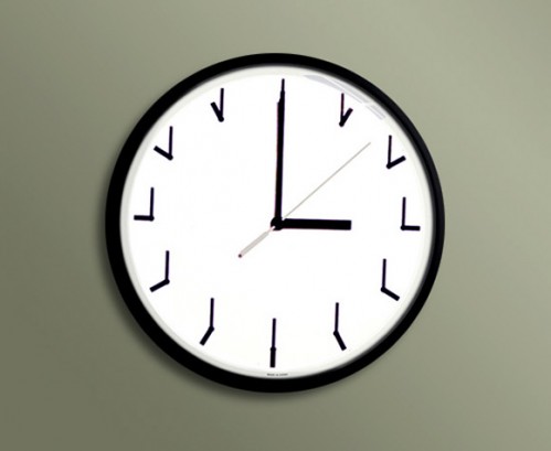 Redundant Clock Tells Time, Redundantly