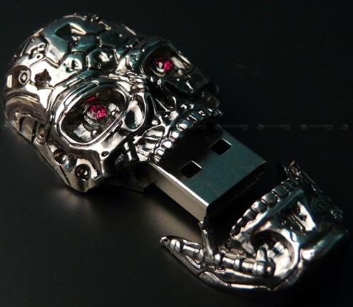 Scary Silver Skull USB Drive