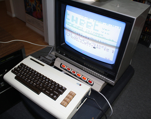 Tweeting Commodore Computer