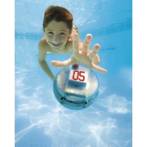 Be an Underwater MacGruber with Swimways Submergency