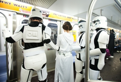 Star Wars Scene Reenacted on NYC Subway